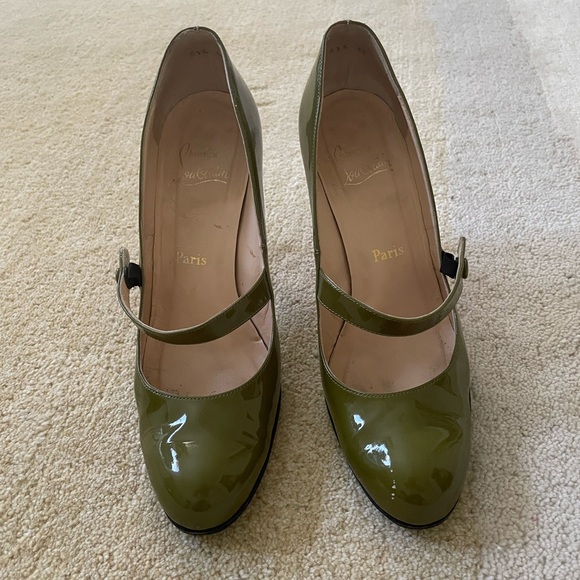Christian Louboutin green patent Mary Jane heels - Picture 1 of 4